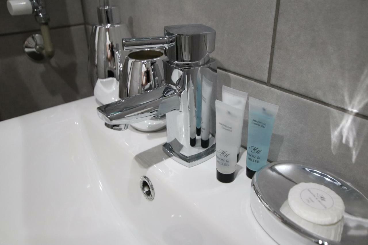 Halifax House, One Bedroom Apartment 216 外观 照片