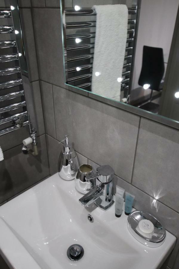 Halifax House, One Bedroom Apartment 216 外观 照片